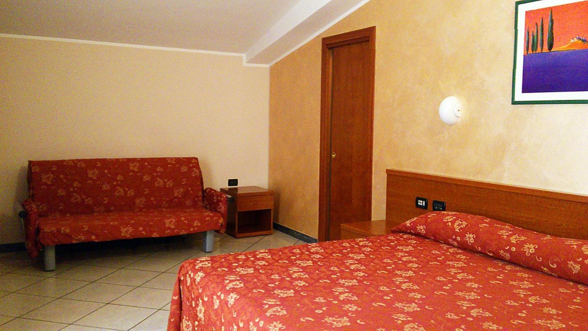 Hotel Stazione Ливорно Екстериор снимка